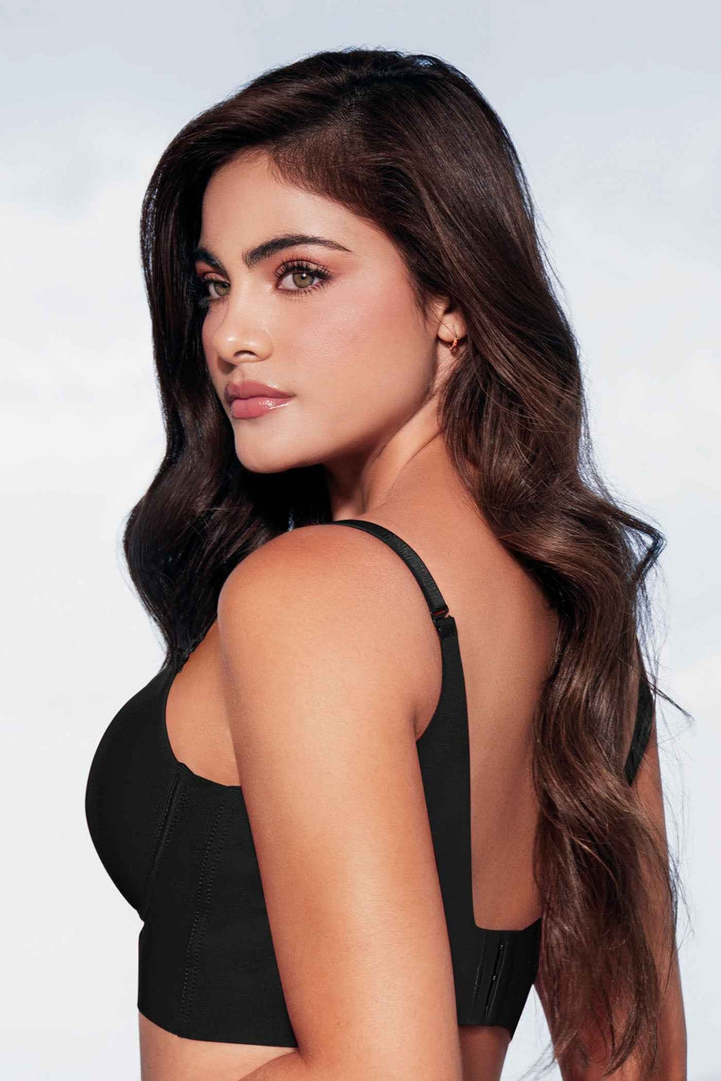 BRASIER MUJER ELEGANTE DE COPA ENTERA