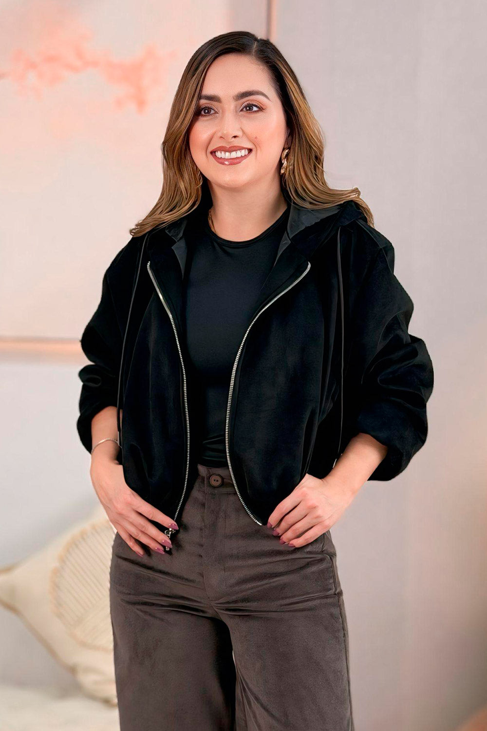 CHAQUETA MUJER OVERSIZE CON CAPUCHA