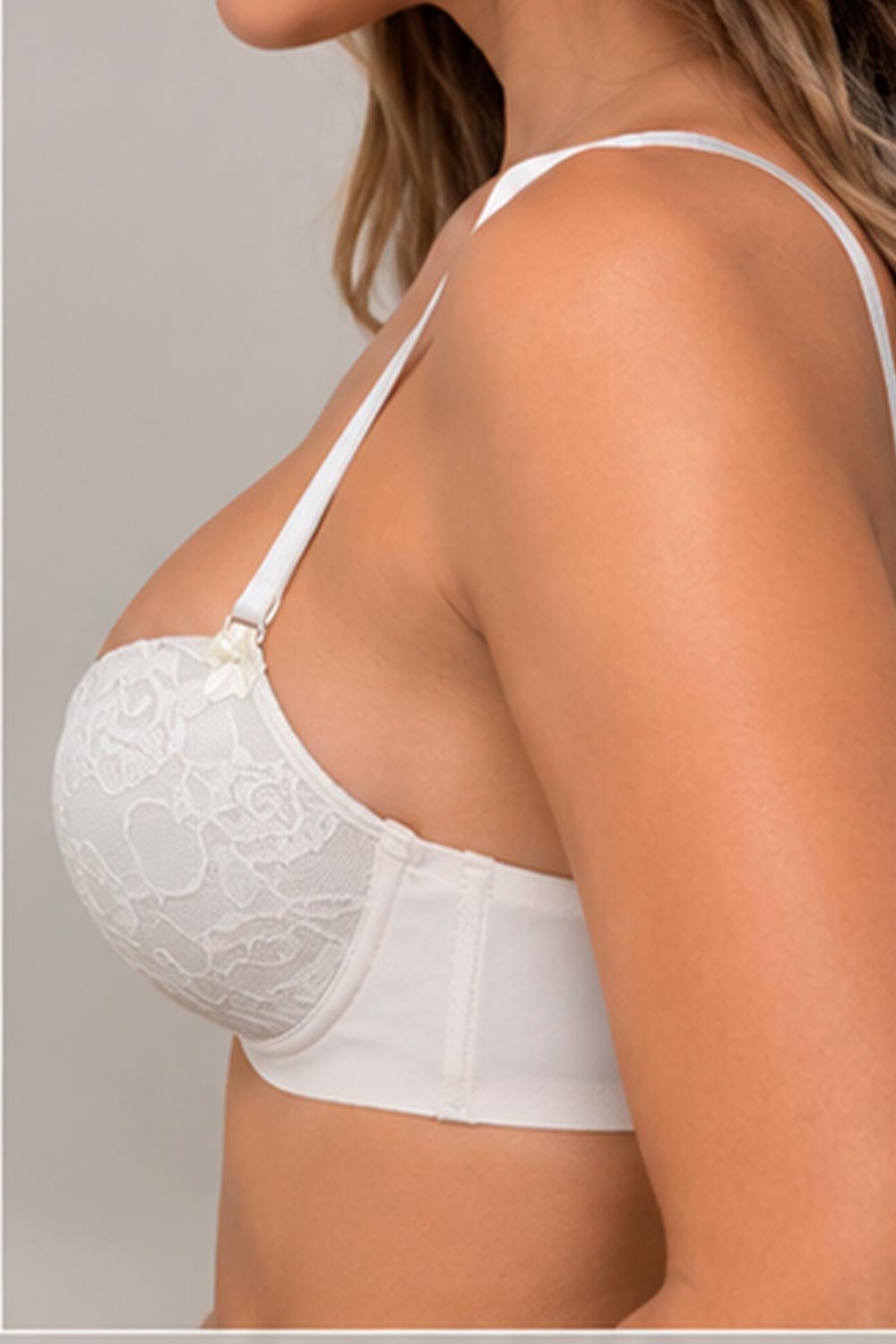 BRASIER MUJER EN ENCAJE Y ESCOTE V