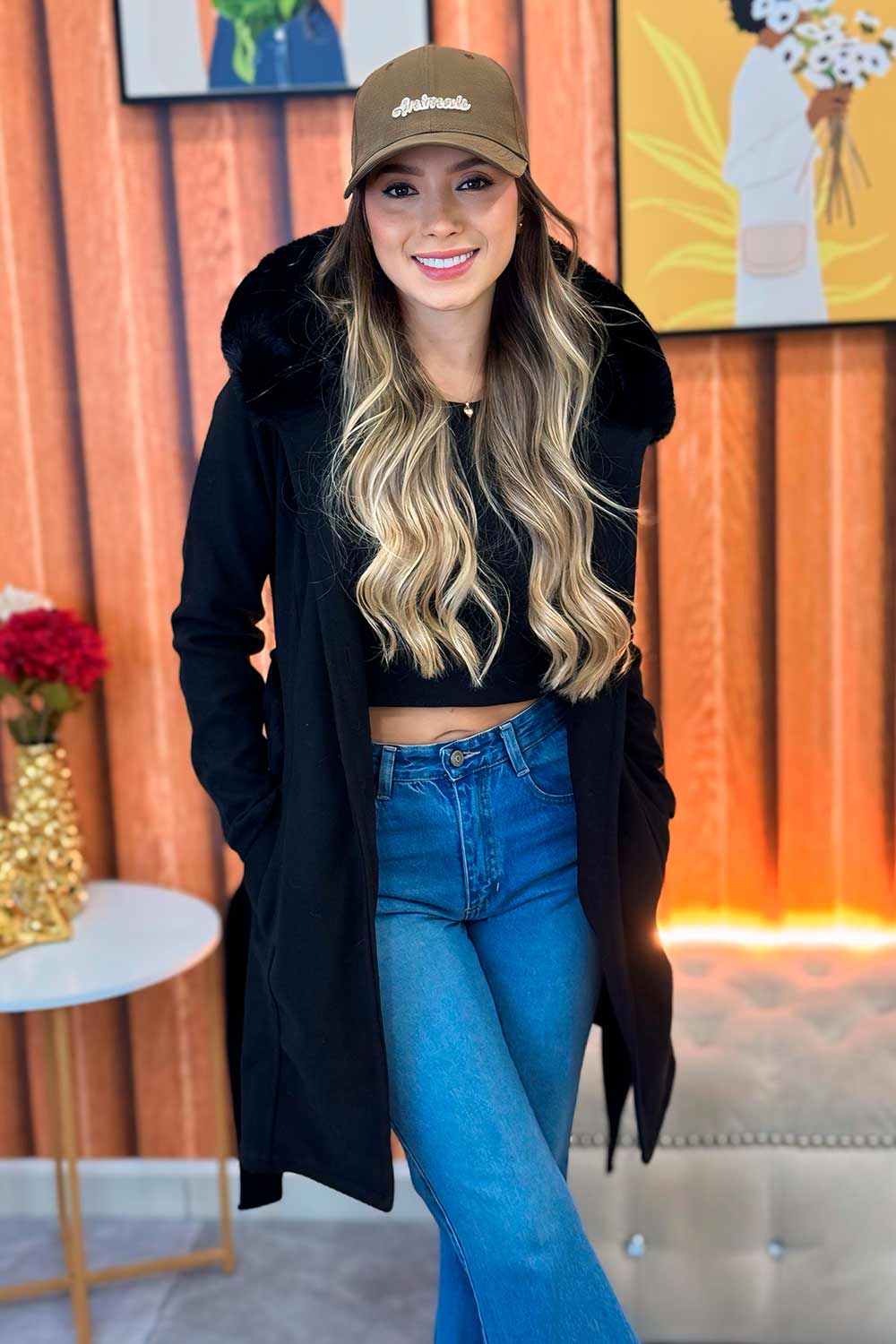 GABÁN MUJER ELEGANTE