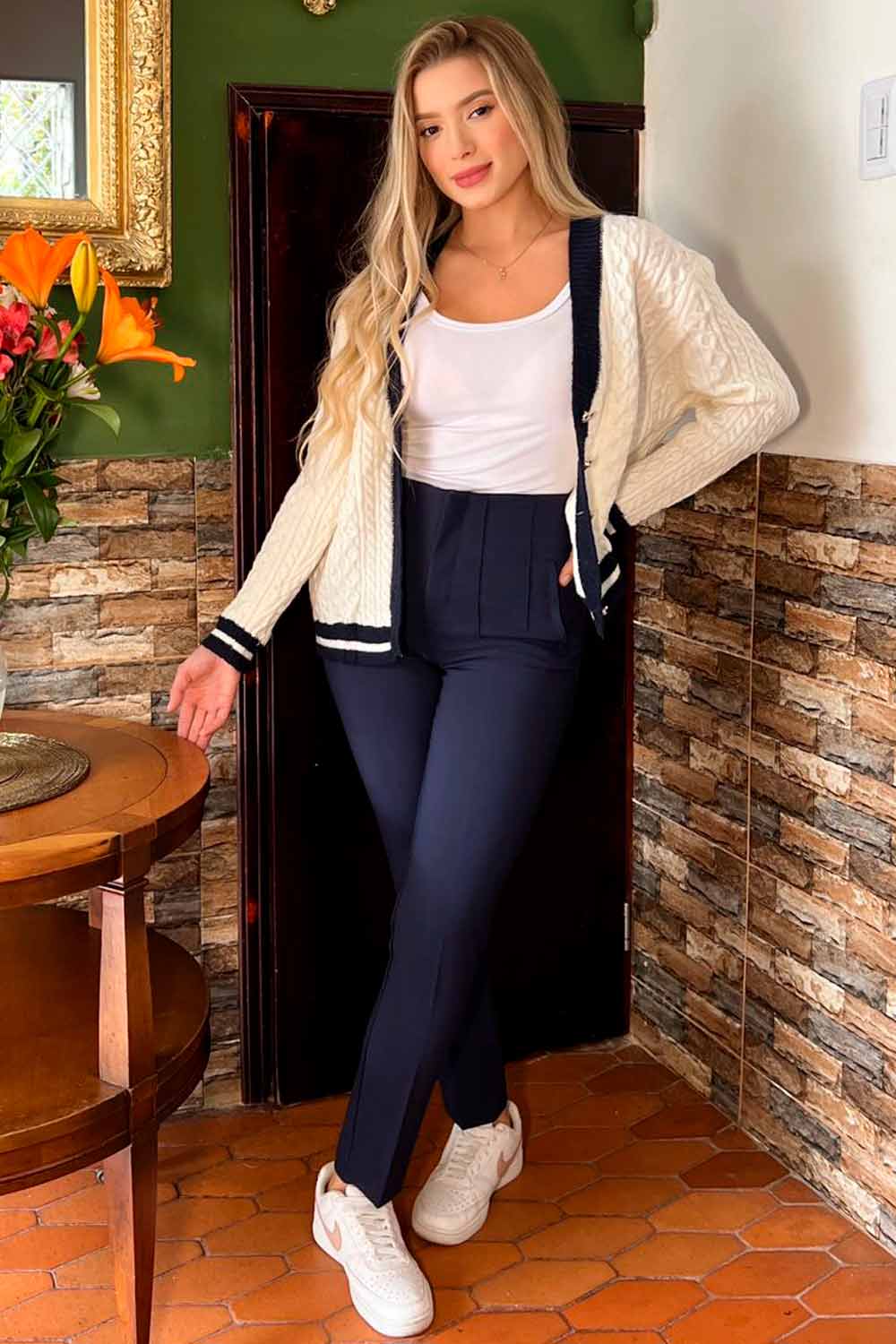 PANTALON MUJER JUAN & CO REF 550 color AZUL OSCURO